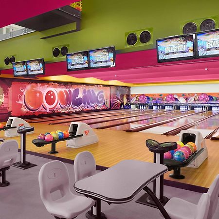 Banana Island Resort Doha By Anantara Exteriér fotografie A typical bowling alley