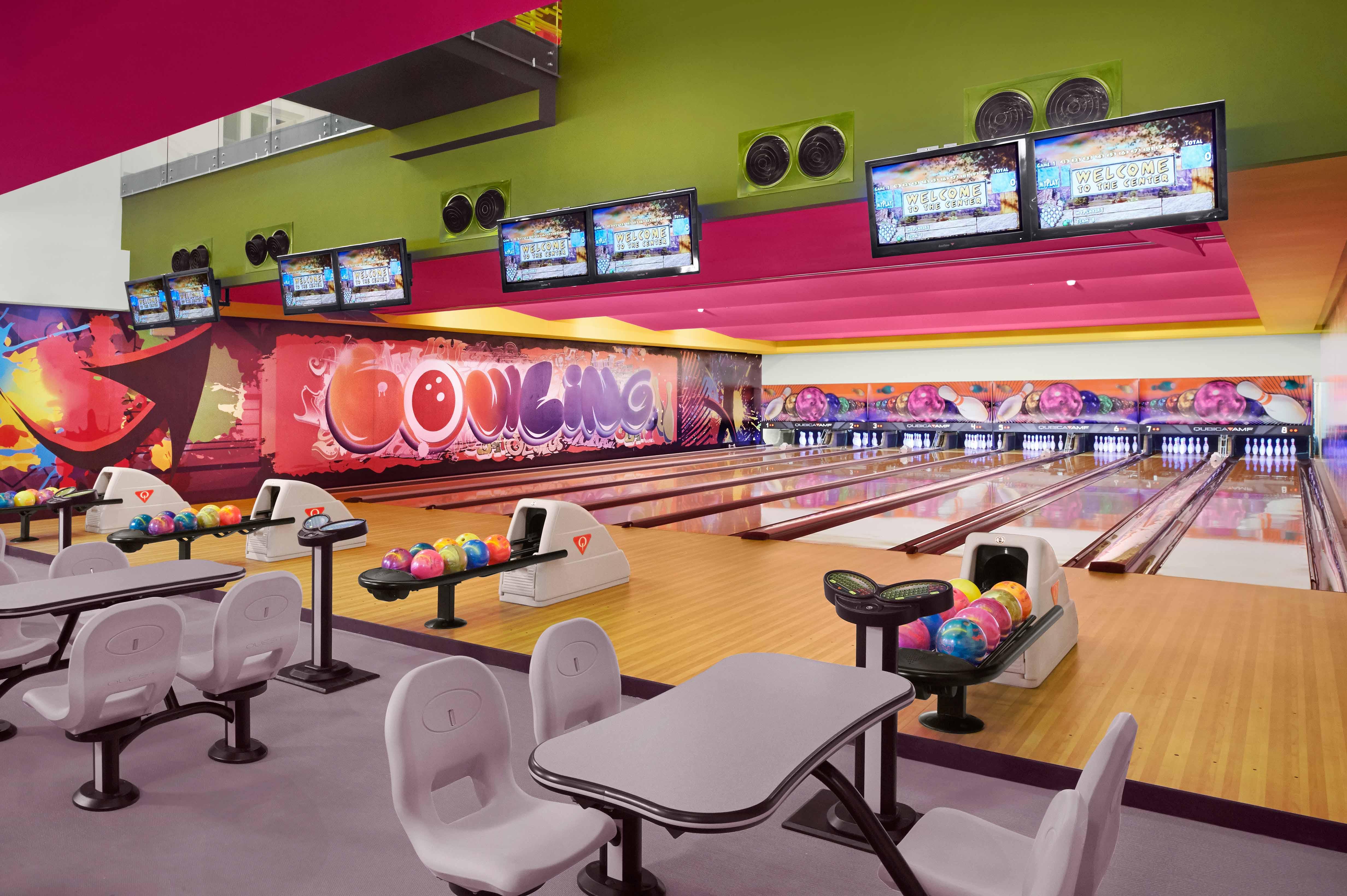 Banana Island Resort Doha By Anantara Exteriér fotografie A typical bowling alley