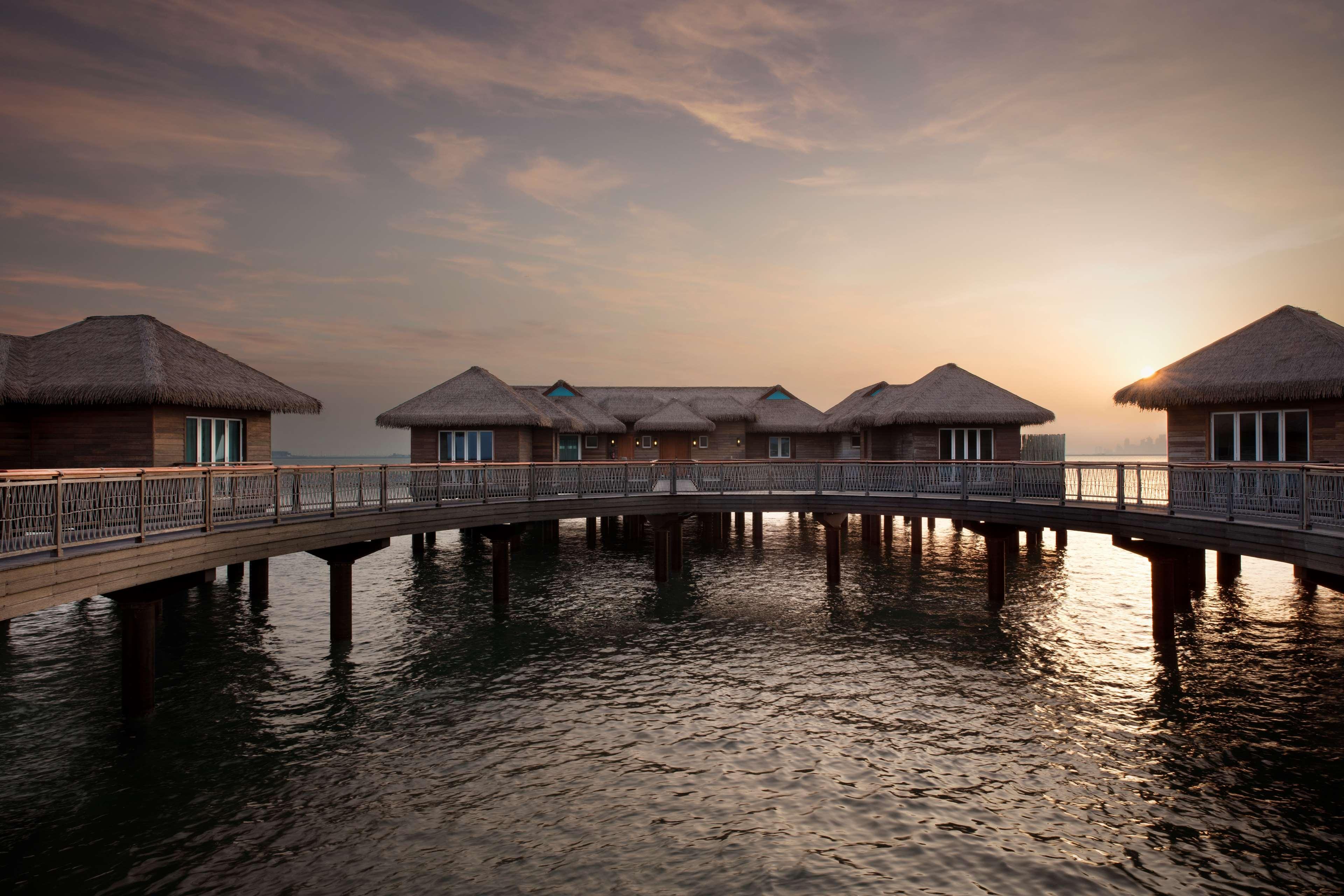 Banana Island Resort Doha By Anantara Exteriér fotografie Sunset at the resort
