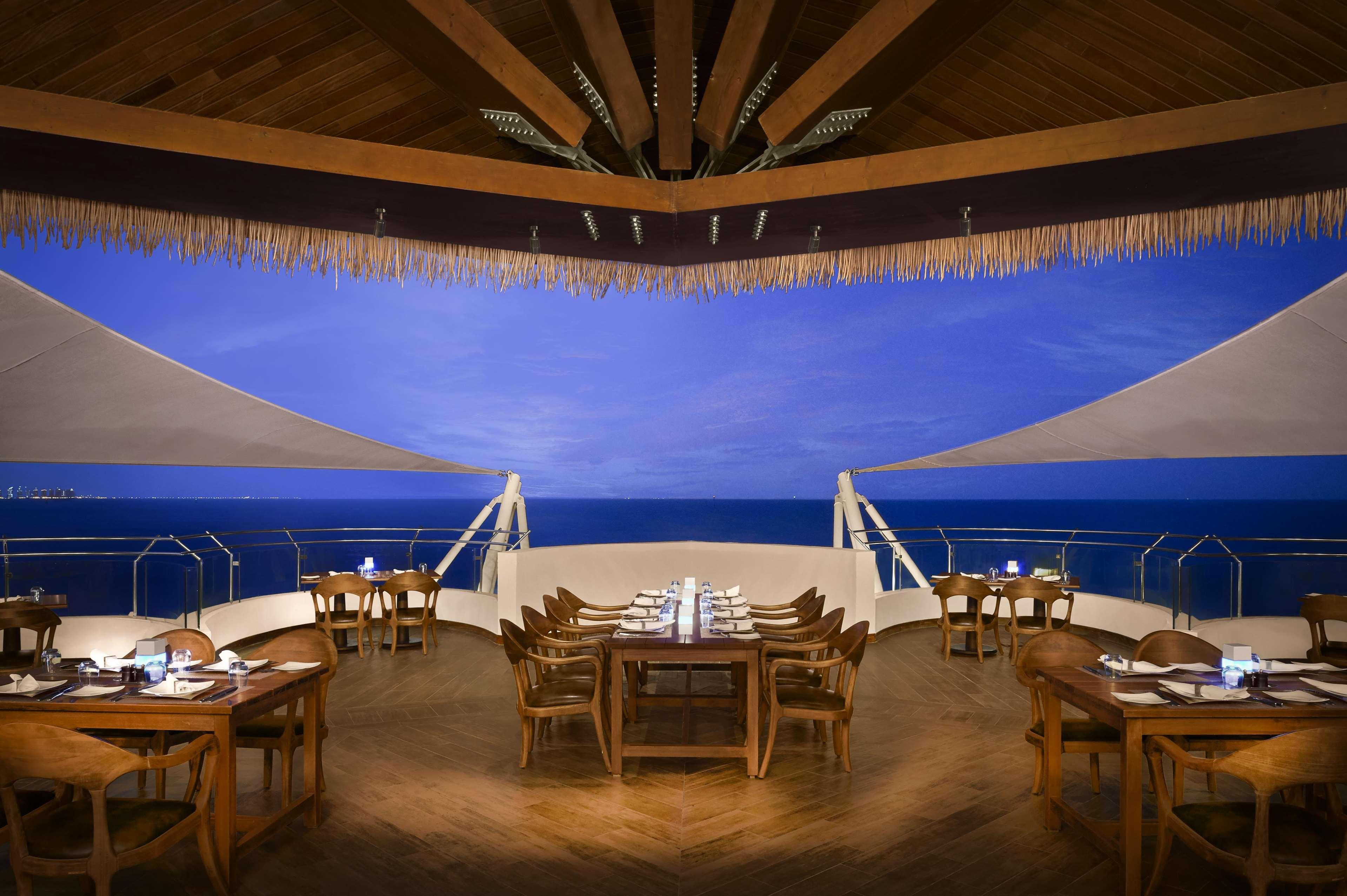 Banana Island Resort Doha By Anantara Exteriér fotografie The Deck
